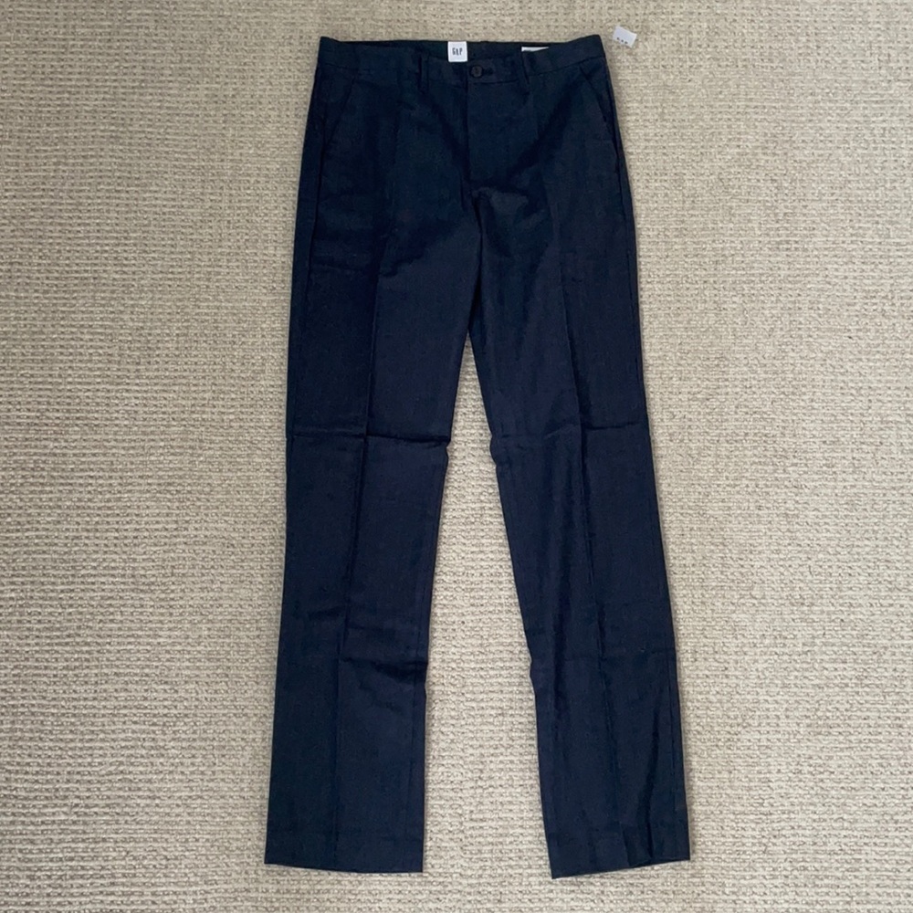 NWT GAP men’s charcoal herringbone pant.